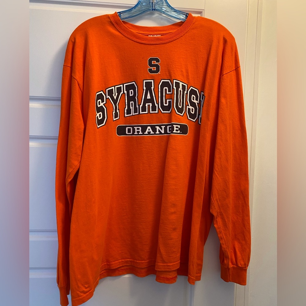 Men’s Syracuse University t-shirt, size L